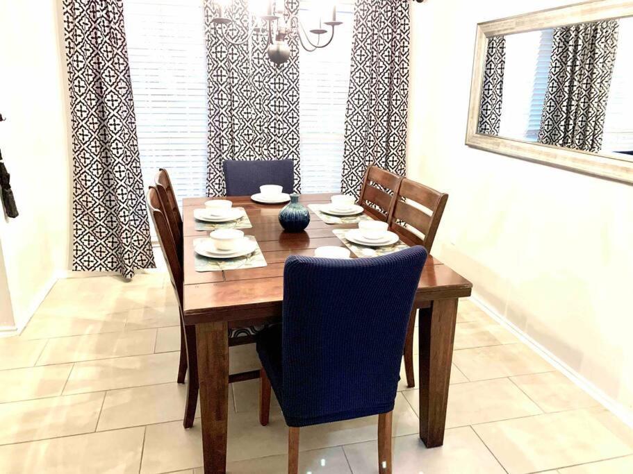 Modern Updates - Great Location - King Bed- Bmt San Antonio Luaran gambar
