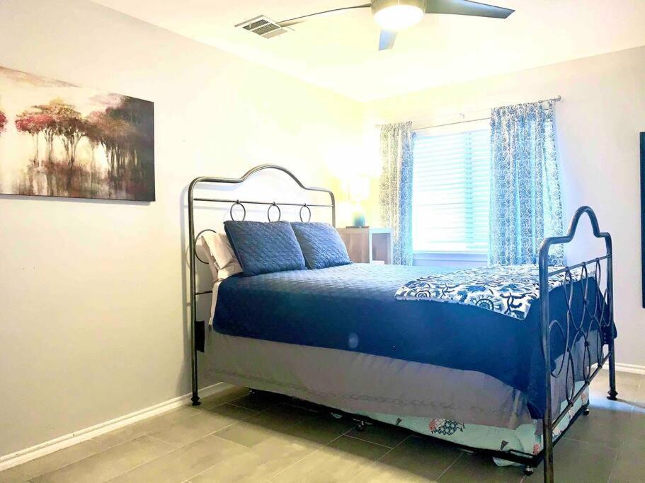 Modern Updates - Great Location - King Bed- Bmt San Antonio Luaran gambar