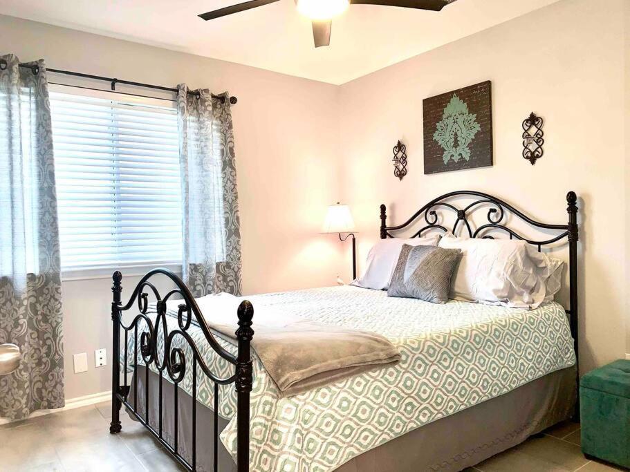 Modern Updates - Great Location - King Bed- Bmt San Antonio Luaran gambar